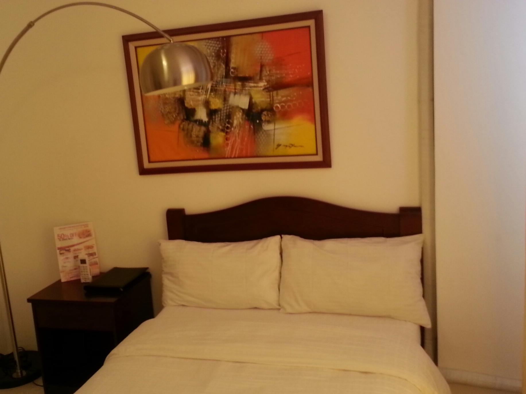 Oyo 893 Dian Suites Makati Manila Exterior foto