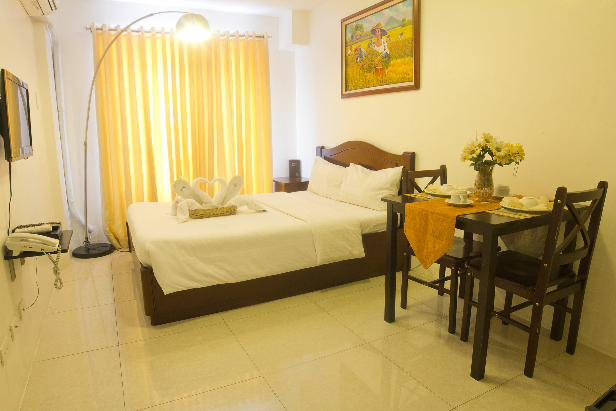 Oyo 893 Dian Suites Makati Manila Exterior foto